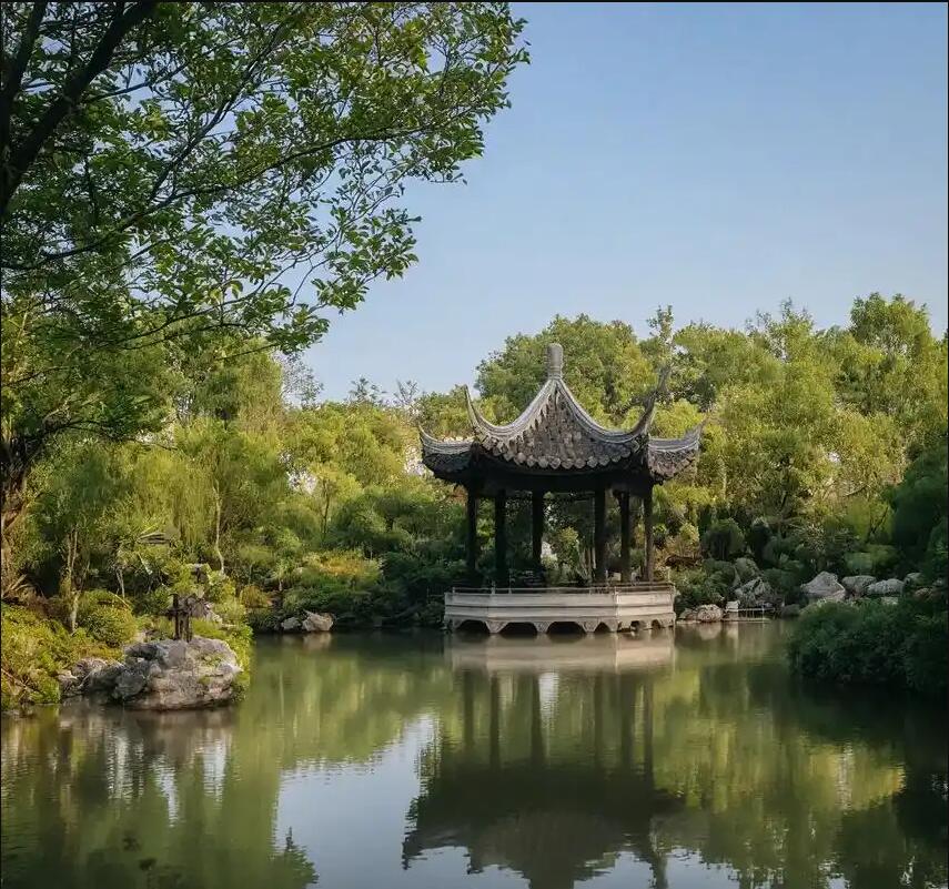 重庆梦松餐饮有限公司